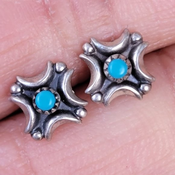 Native American Fred Harvey Era turquoise crescent moons raindrops sterling stud - Picture 2 of 15